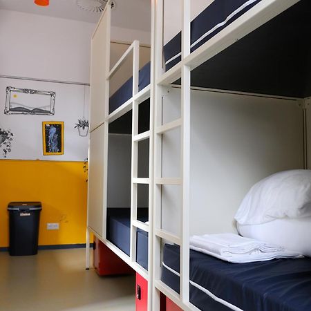 Hostel & Bar De Basis Зволле Екстер'єр фото