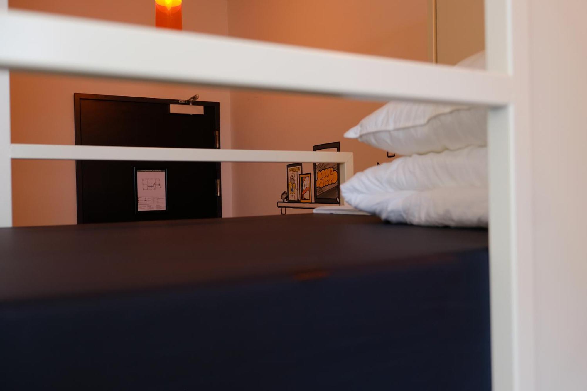 Hostel & Bar De Basis Зволле Екстер'єр фото