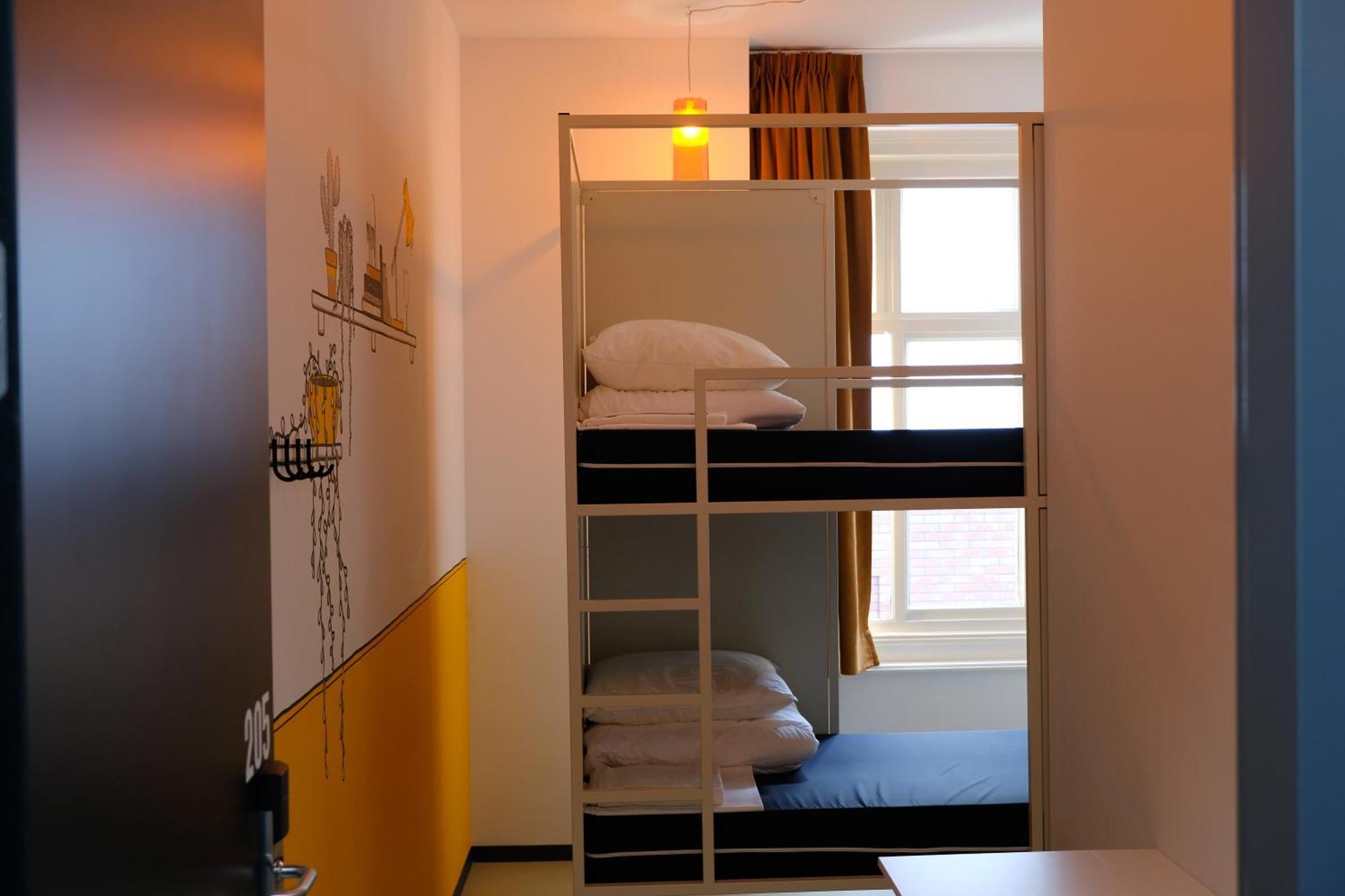 Hostel & Bar De Basis Зволле Екстер'єр фото